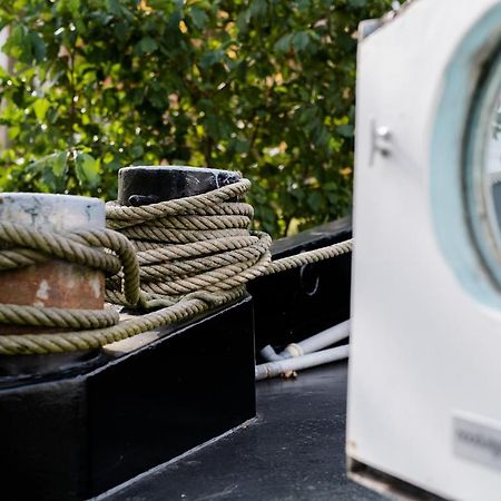 Hotel Houseboat Jana - With Sauna And Terrace Brujas Exterior foto