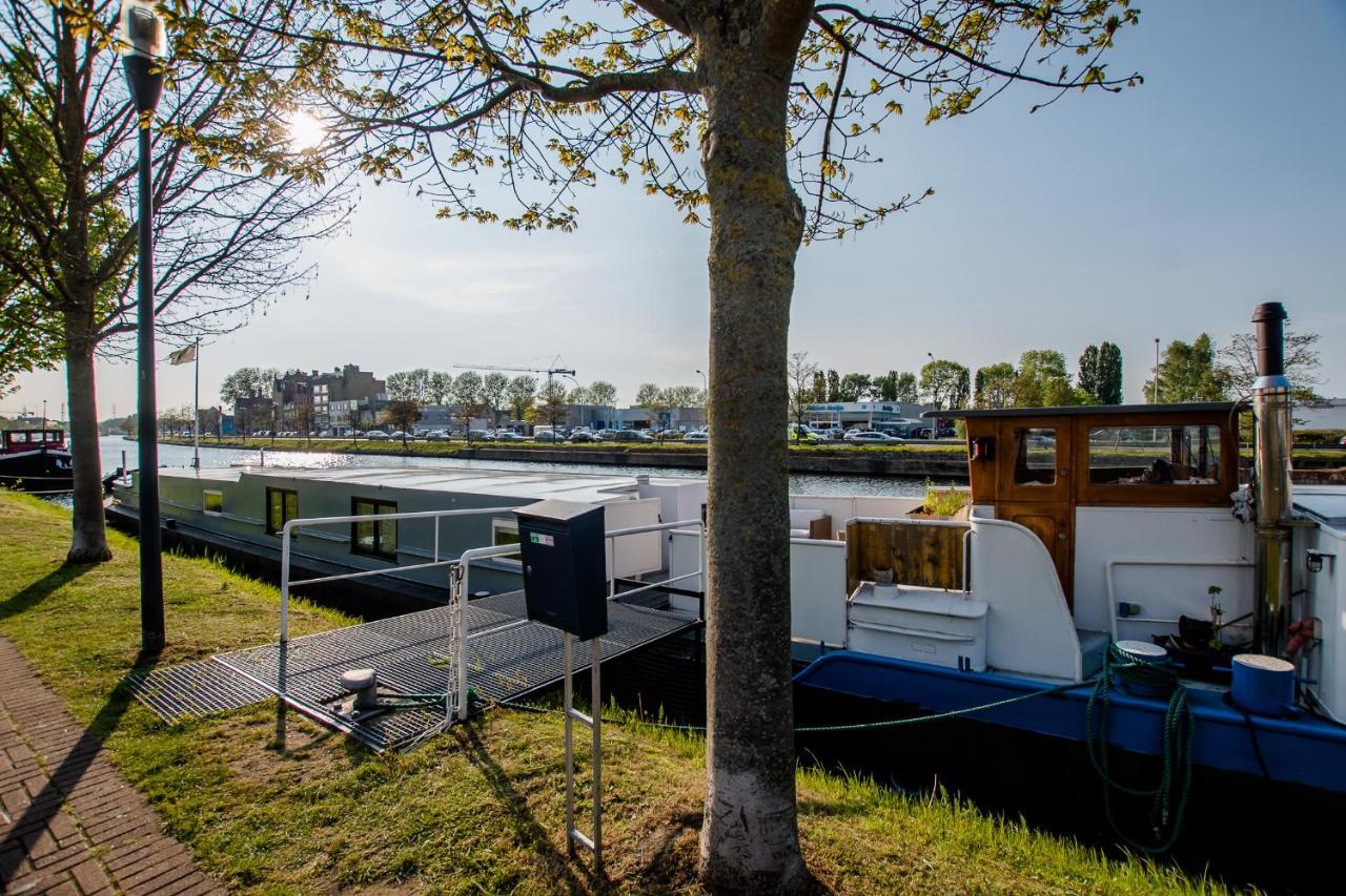 Hotel Houseboat Jana - With Sauna And Terrace Brujas Exterior foto