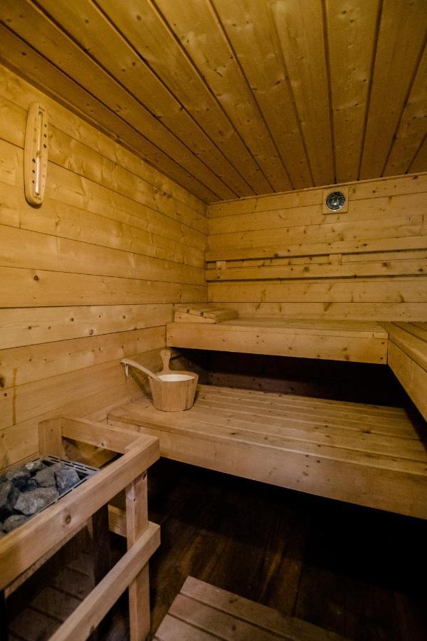 Hotel Houseboat Jana - With Sauna And Terrace Brujas Exterior foto