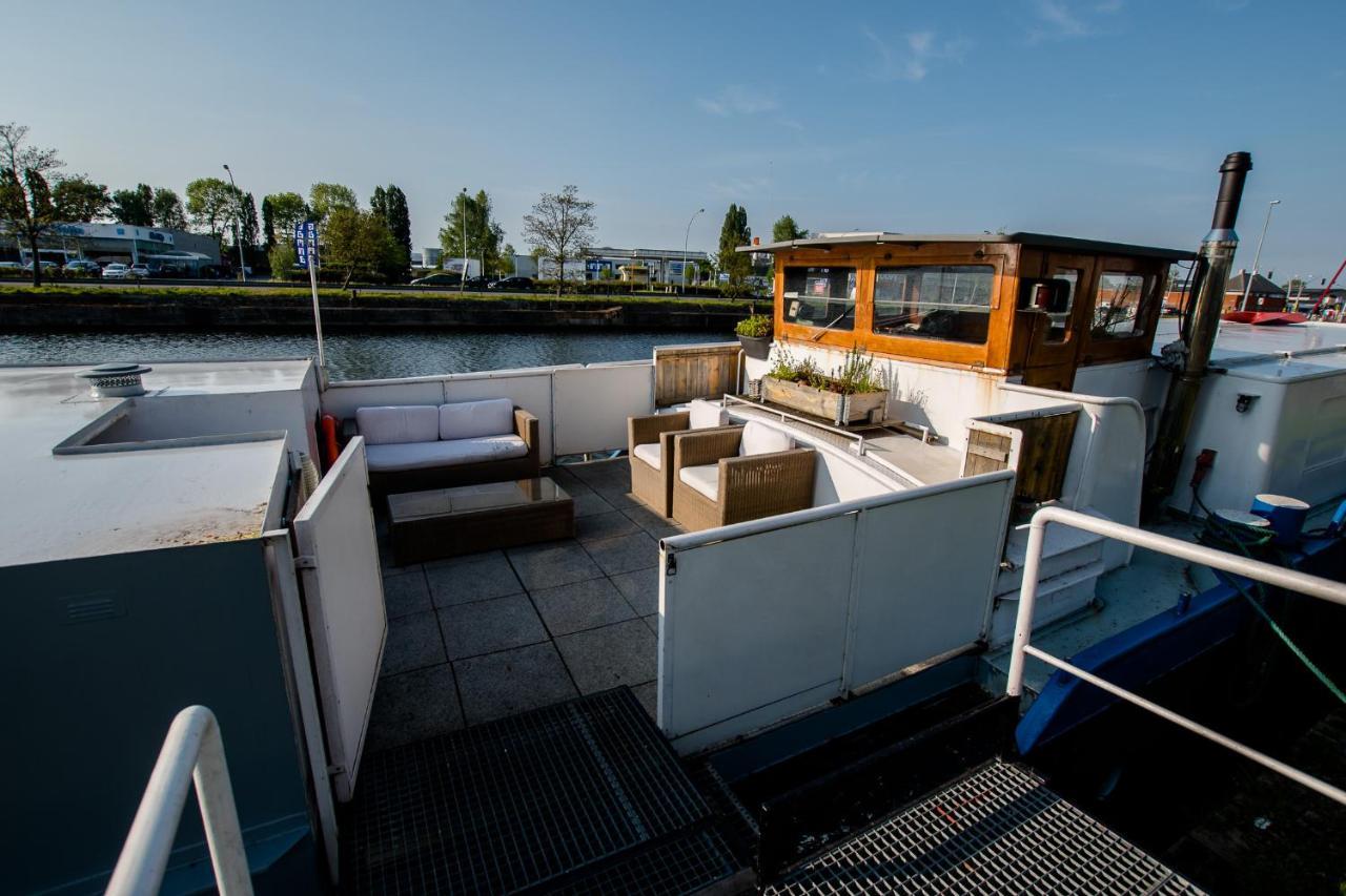 Hotel Houseboat Jana - With Sauna And Terrace Brujas Exterior foto