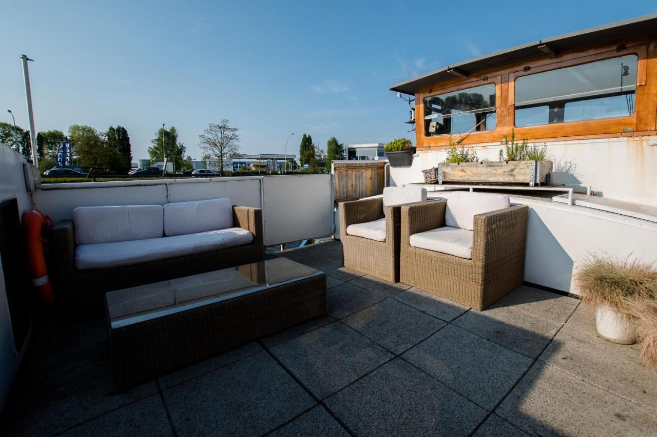Hotel Houseboat Jana - With Sauna And Terrace Brujas Exterior foto